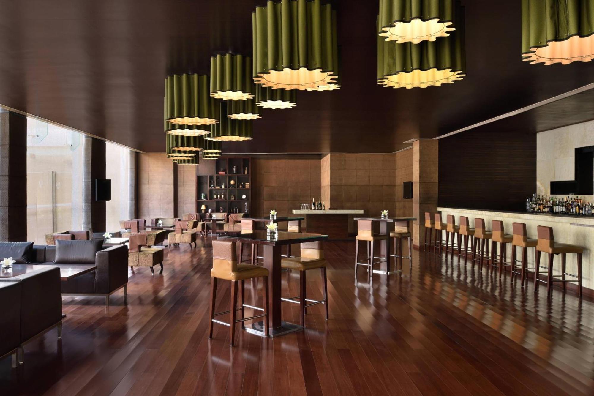 โรงแรมไจพุร์ แมริออท ชัยปุระ ภายนอก รูปภาพ The Lounge at the airport